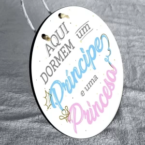 Placa Decorativa – Aqui Dormem Um Príncipe E Uma Princesa